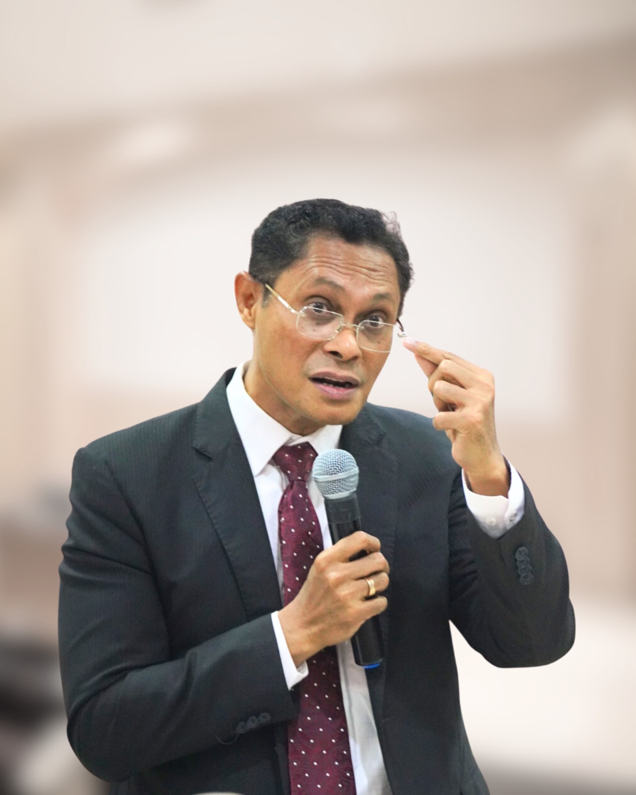 PUTUSAN MAHKAMAH AGUNG MENGENAI PENAFSIRAN PASAL 118 AYAT (4) HIR TERKAIT EKSEPSI KOMPETENSI RELATIF PENGADILAN NEGERI