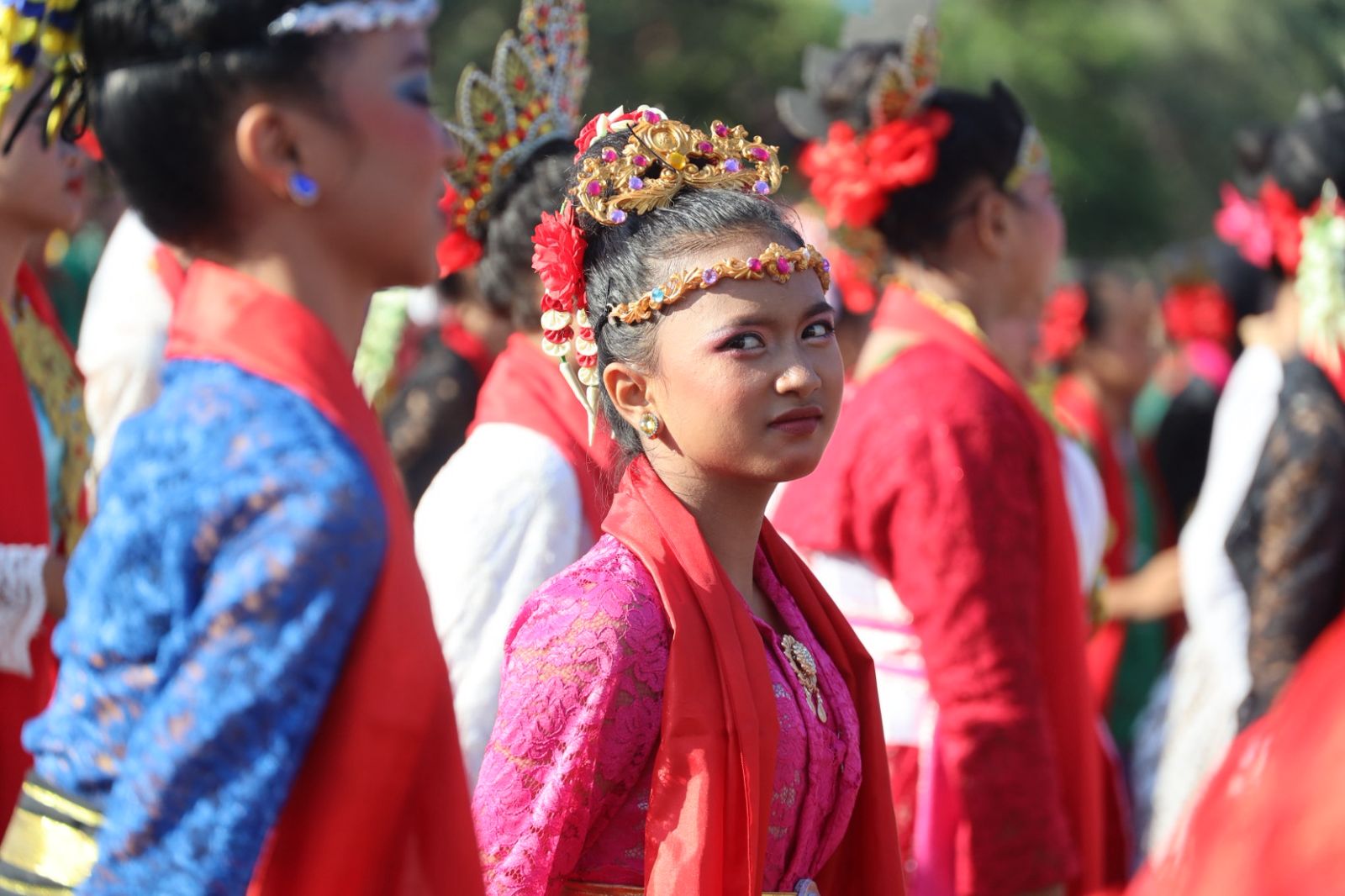 Puncak CFD Bekasi: Tari Kolosal Ronggeng Nyentrik Sedot Perhatian Ribuan Warga